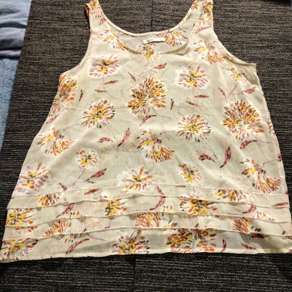 Old Navy Women's XL sheer, flowy, floral shirt.